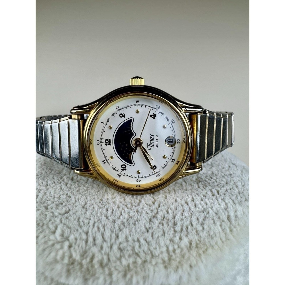 Vintage Timex Moon Phase Blue Star Celestial Dial  Quartz Watch Expansion Band